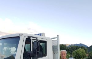 Legendarni jablanički instruktor vožnje Bećir Hindić – Beća: Obučava kandidate i sa 83 godine