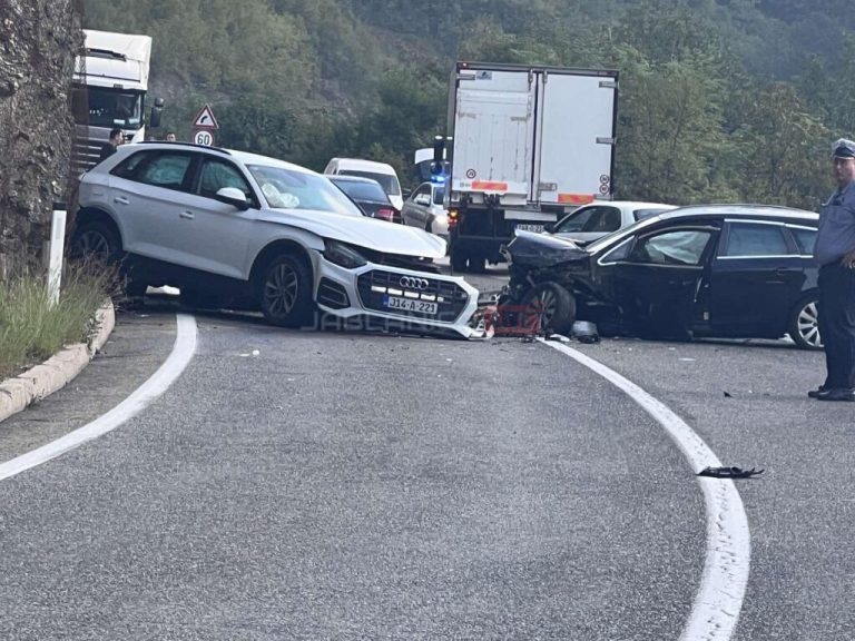 Nesreća kod Jablanice: Učestvovala tri putnička i jedno teretno vozilo