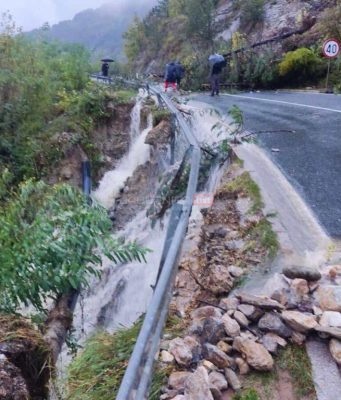 Izmijenjen režim prometa na područjima pogođenim poplavama, klizištima i odronima