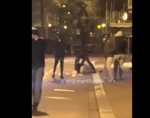 (VIDEO)Navijači iz Izraela pretučeni i bačeni u rijeku u Amsterdamu nakon što su sa terase skinuli zastavu Palestine