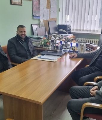 FOTO: Osnovna škola “Suljo Čilić” od organizacije “Pomozi.ba” dobila značajne donacije