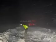 (VIDEO)Drama u BiH: Kolona automobila u kojoj ima i djece više od 12 sati zarobljena u snijegu!