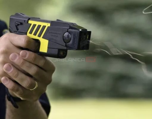 Napadao prolaznike elektrošokerom jer ga je ostavila djevojka