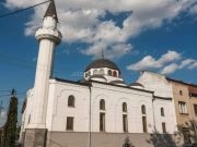 KOMŠIJE! Džamija ostala bez struje, komšija Srbin razvukao kablove i dao struju za DŽABE! (FOTO)