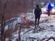 (VIDEO)Ponovo nesreća u BiH: Automobil sletio u rijeku, ima povrijeđenih