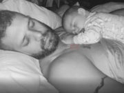 (VIDEO)Pronašao je u smeću dvije bebe i donio ih kući,a onda je njegova žena ugledala nešto strašno..