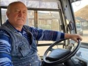 HEROJ DANA: Vozač minibusa odvezao putnika s moždanim udarom u bolnicu i dao mu sav svoj novac