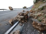 Važno upozorenje: Zbog naglih izmjena temperature učestali odroni, oprez na ovim dionicama