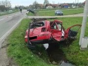 Strahovit sudar u bh. gradu: Oba vozila završila u kanalu, ima povrijeđenih(FOTO)