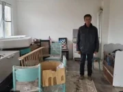 Zoranu izgorjela kuća pa ga žena ostavila sa 8 djece i preudala se: “Zvala je kad je čula za novu kuću”