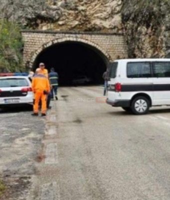 Tužno jutro u Hercegovini: U stravičnoj saobraćajnoj nesreći smrtno su stradale tri osobe