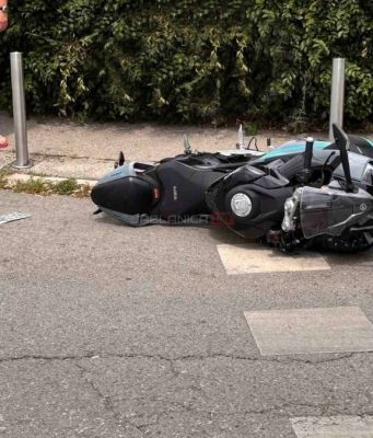 Teška nesreća u bh. gradu: Povrijeđen motociklista u sudaru sa automobilom(VIDEO)