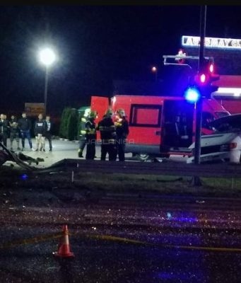 Tragedija potresla bh. grad: Otac i sin poginuli u stravičnoj nesreći, žena u kritičnom stanju