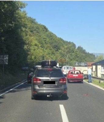 Vozila pod pratnjom skrivila nesreću na putu Mostar – Konjic: “Nisu se ni osvrnuli na povrijeđene”; šta kažu u MUP-u HNK