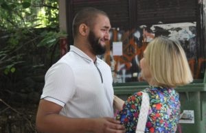 Potresan susret oca bačene bebe i Maje koja ju je spasila: “Da nije bilo vas ona ne bi preživjela..”(VIDEO)