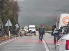 Odron na magistralnoj cesti M-17 između Jablanice i Mostara: Saobraćaj otežan, vozači neka budu maksimalno oprezni(VIDEO)