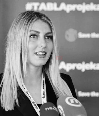 Prijatelji se opraštaju od Aldine Jahić koja je ubijena u Mostaru: “Pokušala je pobjeći od mlakonje bez kičme”