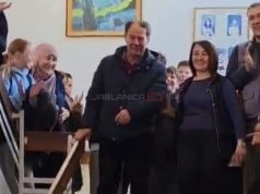 Dvije decenije predanog rada: Učenici i nastavnici u Jablanici ispratili dugogodišnjeg domara Hajrudina Arfadžana u zasluženu penziju(VIDEO)