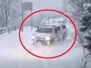 Heroji dana: Pripadnici GSS-a se probili kroz duboki snijeg kako bi hitno prevezli trudnicu na zakazani termin na KCUS-u