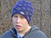 Mladić Anid Hodžić javno progovorio o onome što proživljava: “U selu me zovu ludi, ja nisam lud, mojoj mami to teška pada..”(VIDEO)