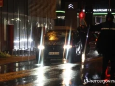 Saobraćajna nesreća na M-17 kod Mostara: Pješakinja povrijeđena u naletu automobila(FOTO)