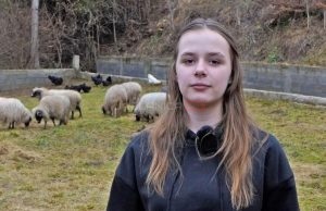 Predivna priča: Lijepa Ajla uz pomoć dobrih ljudi dobila vlastito stado ovaca(VIDEO)