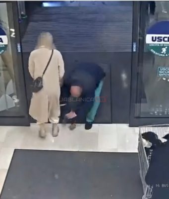 Muškarac s Balkana pokušao oteti dijete iz majčinog naručja, kamera je zabilježila očajničku borbu(VIDEO)