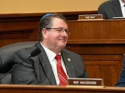 Američki kongresmen poručio da izbor između “pasa i muslimana nije težak”, uslijedio žestok odgovor