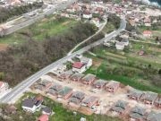 (VIDEO) Ovako izgleda novo naselje u Donjoj Jablanici: Kuće pred useljenje