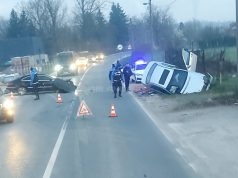 Jeziva saobraćajna nesreća u bh. gradu: Povrijeđene osobe prevezene su u bolnicu(FOTO)