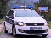 Još jedna tragedija u BiH: U dvorištu i kući pronađena tijela muškarca i žene, istražitelji utvrđuju okolnosti