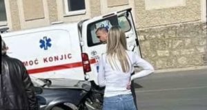 Teška saobraćajna nesreća u Konjicu: Jedna osoba zadobila teške povrede(FOTO)