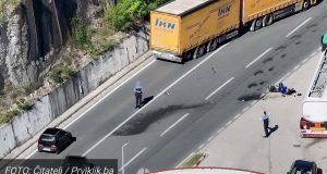 Nesreća na M-17 u Jablanici: Sudar motocikla i automobila, jedna osoba lakše povrijeđena