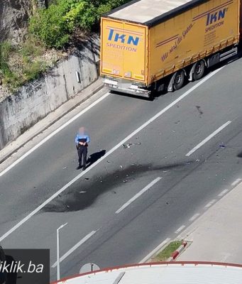 Nesreća na M-17 u Jablanici: Sudar motocikla i automobila, jedna osoba lakše povrijeđena