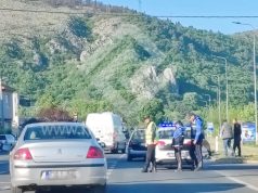 VOZAČI OPREZ: Saobraćajna nesreća na M-17 kod Mostara, policija na terenu(FOTO)
