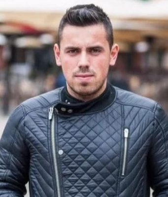 Neviđena tuga u BiH: Danas dženaza mladom fudbaleru Amiru koji je preminuo na utakmici koju je s klupe vodio njegov otac