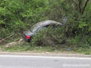 Teška nesreća na M-17 kod Drežnice: BMW sletio s ceste i zapalio se(FOTO)