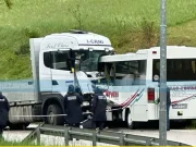 Tragedija u BiH: Poginuo vozač autobusa, deset osoba povrijeđeno nakon sudara s kamionom (FOTO)