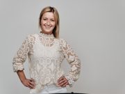 Jablaničanka Eldina Čiča vodi tim od 27 njegovatelja u Katholisches Stadtdekanat Stuttgart – primjer uspjeha i profesionalnog napredovanja u Njemačkoj: “Najviše me dirnu trenuci iskrene zahvalnosti starijih ljudi i djece…”