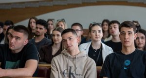Lijepa praksa u Jablanici se nastavlja: Svi maturanti dobijaju jednokratnu novčanu pomoć – evo o kojem iznosu je riječ