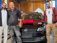 Gazda iz Hercegovine koji zaslužuje svaku pohvalu: Radniku nakon deset godina predanog rada poklonio automobil!