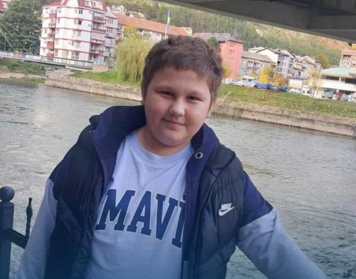 Maleni Daris iz Konjica vodi najvažniju životnu bitku: Porodici hitno potrebna pomoć dobrih ljudi – dijelite što više!