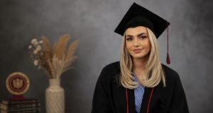 Impresivan uspjeh studentice iz BiH: Armina Imamović završila fakultet sa skoro savršenim prosjekom 9,98 i postala studentica generacije