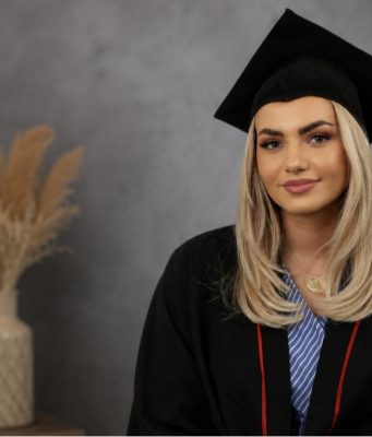 Impresivan uspjeh studentice iz BiH: Armina Imamović završila fakultet sa skoro savršenim prosjekom 9,98 i postala studentica generacije