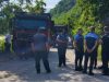 Radnici Granita iz Jablanice zaustavili kamione privatnika: Tvrde da se odvoze njihovi blokovi, policija na terenu – “To su naši blokovi i niko nema pravo da ih dira!”