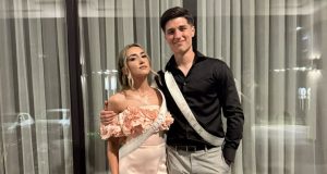 Zablistali na maturskoj večeri jubilarne 50. generacije: Ema Palić i Mirza Begović ovogodišnji su miss i mister mature u Jablanici!(FOTO)