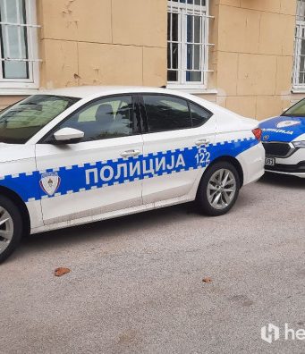 Drama u Hercegovini: Zbog narušenih komšijskih odnosa ženu gađali kamenjem, policajca ugrizao za ruku
