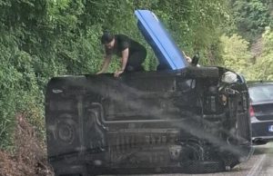 Herojski čin kod Jablanice: Kadeti Policijske akademije izvukli djevojke iz prevrnutog automobila(FOTO)