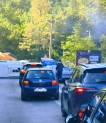 Detalji jučerašnje teške nesreće u Ostrošcu: Povrijeđeno više osoba iz Jablanice, učestvovali minibus, kamion i automobil