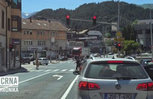Kolaps prema Hercegovini i moru: Kilometarske kolone od Bradine do Konjica, vozači ponovo na mukama zbog semafora